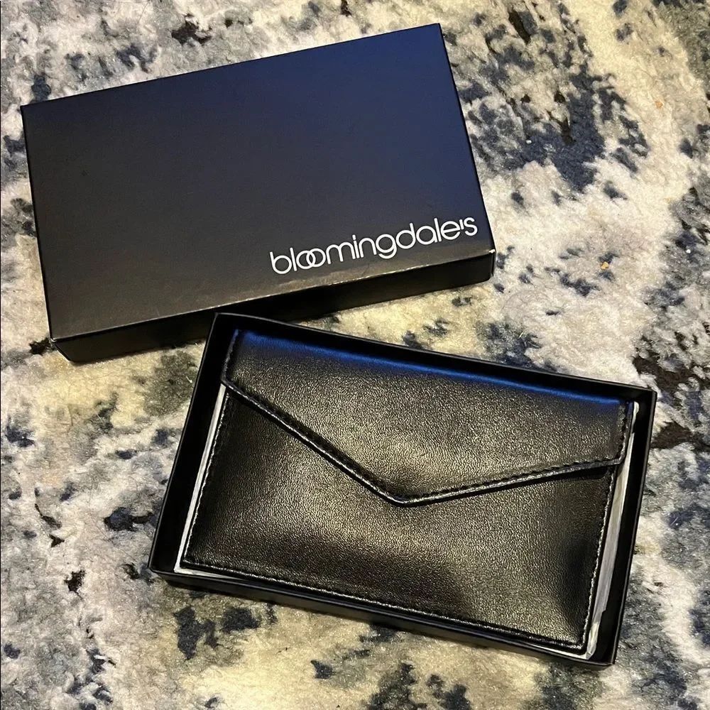 Bloomingdale’s envelop card holder